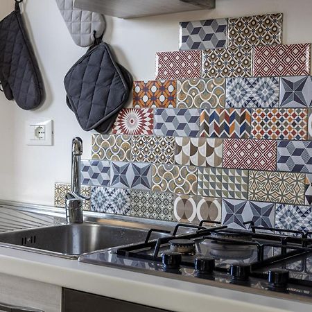 Radio Guest House Intero Appartamento Moderno A Trastevere ローマ エクステリア 写真